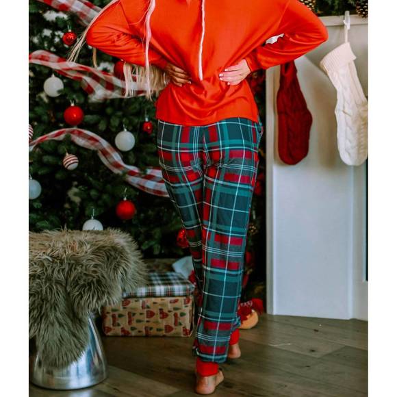 NEW LIAM & COMPANY all is bright christmas pajama set in multicolor - Picture 2 of 5